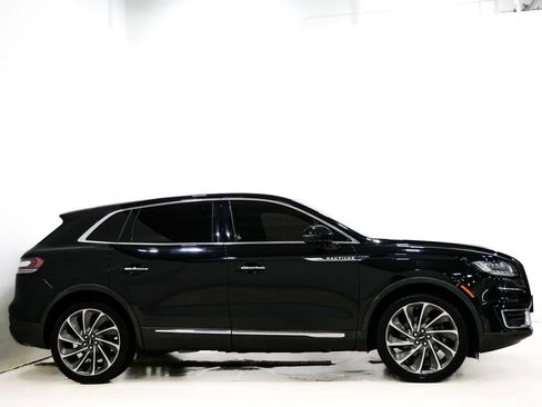 Used 2020 Lincoln Nautilus Reserve w/ Equipment Group 202A image 5