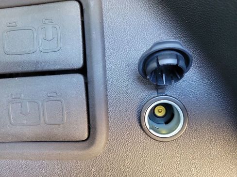 Certified 2024 GMC Terrain SLT w/ LPO, Floor Liner Package image 18