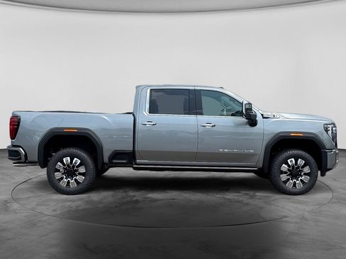 New 2026 GMC Sierra 3500 Denali w/ Denali Reserve Package AWD/4WD image 9