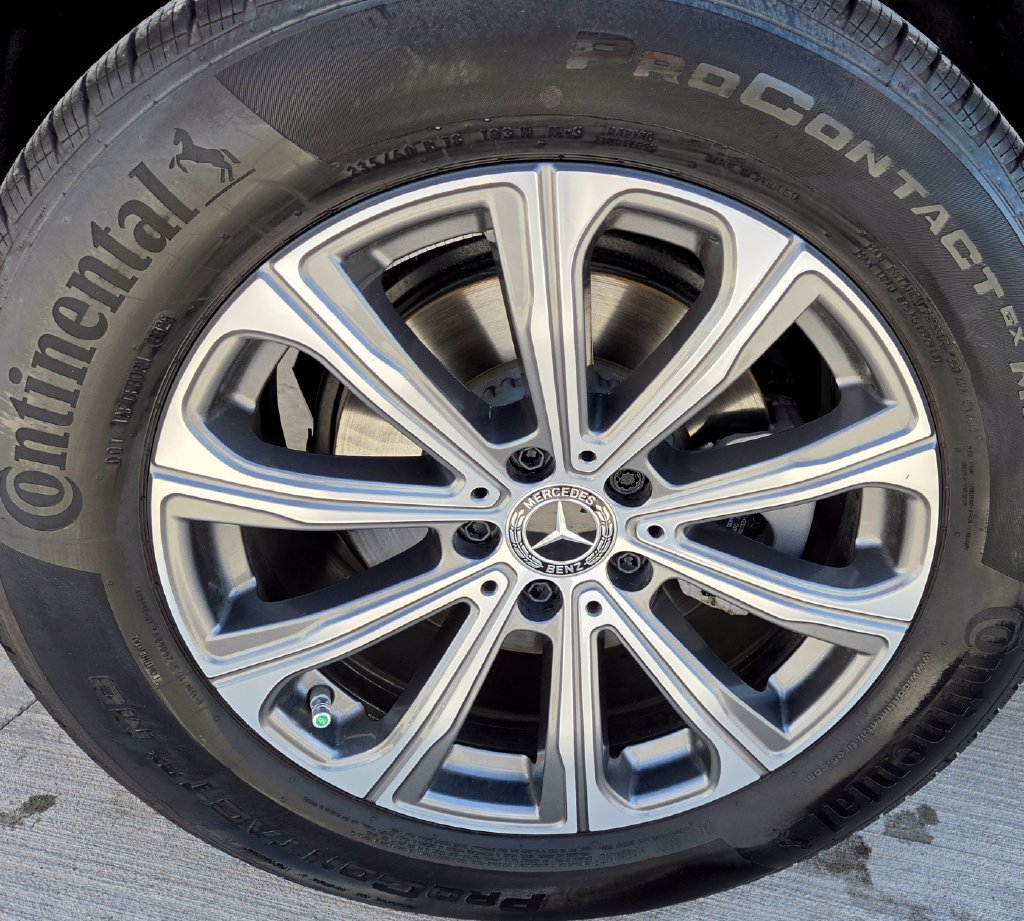 Used 2026 Mercedes-Benz GLC 300 image 9