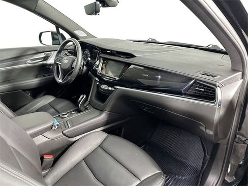 Used 2024 Cadillac XT6 Sport w/ LPO, ONYX Package image 33
