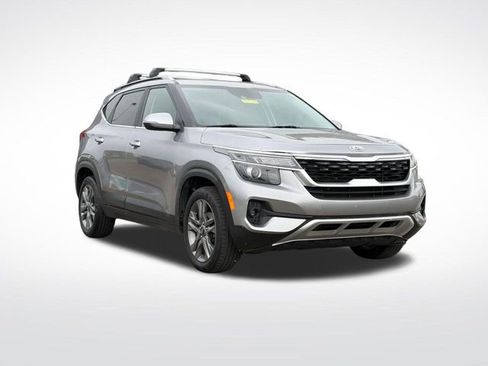 Used 2021 Kia Seltos S FWD image 1