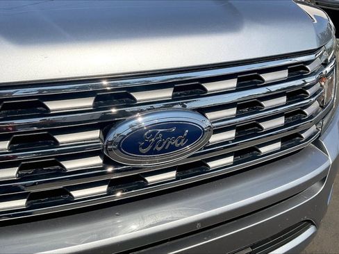 Used 2020 Ford Expedition Limited image 29