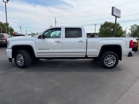 Used 2019 GMC Sierra 2500 Denali AWD/4WD image 10