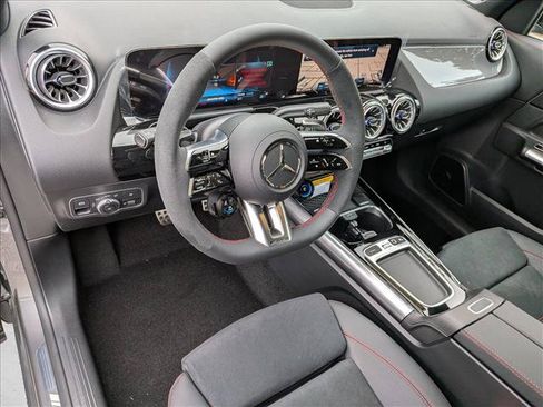 Used 2026 Mercedes-Benz GLA 35 AMG 4MATIC image 3