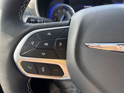 New 2026 Chrysler Pacifica Select FWD image 27