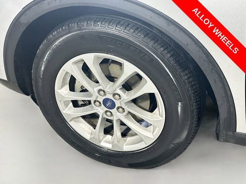 Used 2020 Ford Escape SE image 29