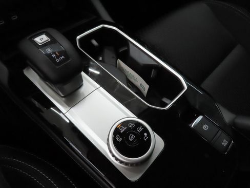 New 2026 Mitsubishi Outlander ES image 14