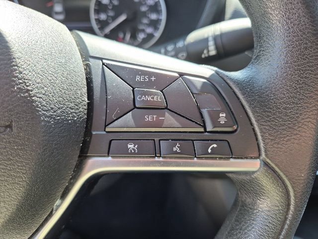 Used 2024 Nissan Sentra SV FWD image 18