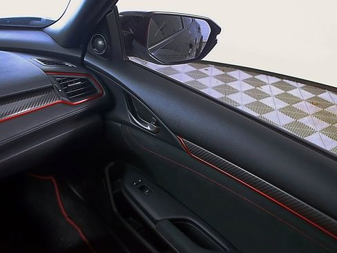 Used 2021 Honda Civic Type R image 18