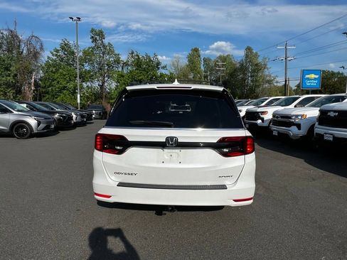 Used 2023 Honda Odyssey Sport image 6