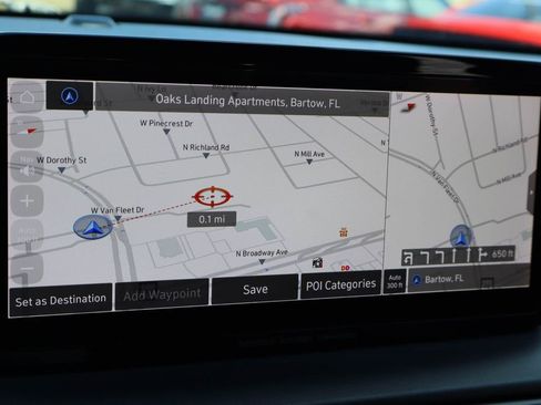 Used 2023 Hyundai Santa Fe SEL w/ Premium Package FWD image 15