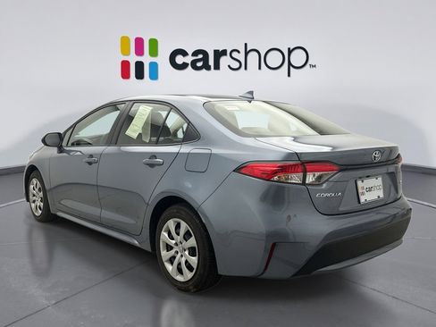 Used 2021 Toyota Corolla LE w/ Carpet Mat Package (TMS) image 3