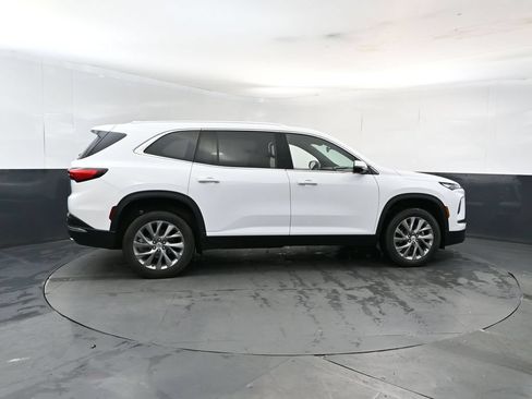 Used 2026 Buick Enclave Preferred AWD/4WD image 6