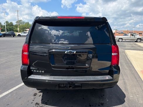 Used 2018 Chevrolet Tahoe LS w/ Enhanced Driver Alert Package AWD/4WD image 3