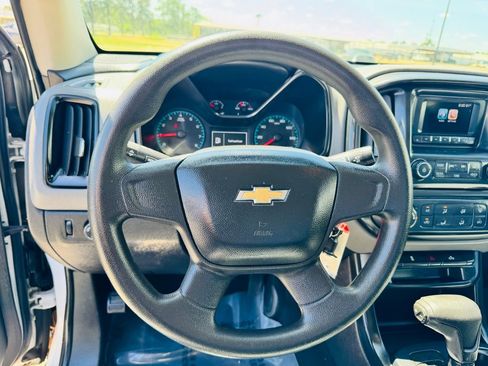 Used 2017 Chevrolet Colorado W/T RWD image 21