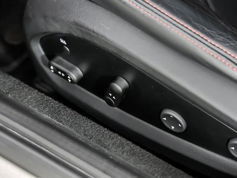Used 2019 Ferrari 812 Superfast RWD image 27