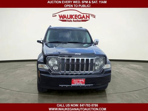 Used 2012 Jeep Liberty Limited Jet w/ Trailer Tow Class III Group AWD/4WD image 2