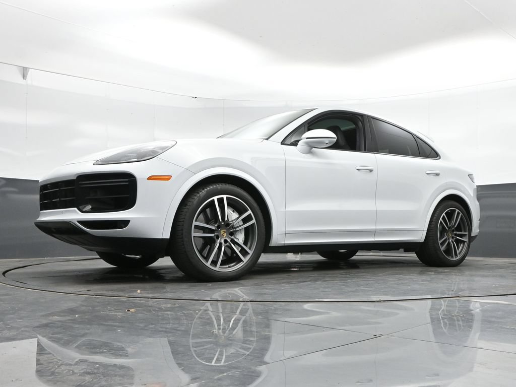 Used 2023 Porsche Cayenne Turbo AWD/4WD image 46