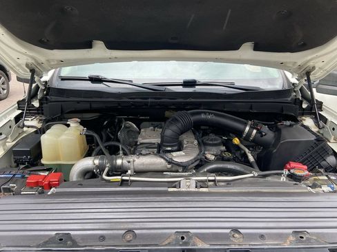 Used 2018 Nissan Titan PRO-4X w/ Pro-4x Convenience Package AWD/4WD image 27