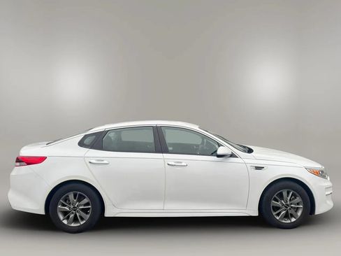 Used 2018 Kia Optima LX FWD image 4