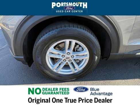 Used 2022 Ford Explorer XLT w/ Equipment Group 202A image 32
