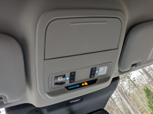 New 2026 Ford Explorer Active image 23