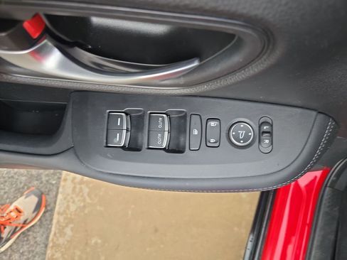 Certified 2024 Honda HR-V EX-L image 12