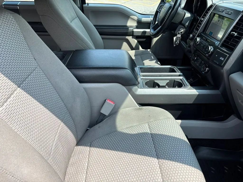 Used 2017 Ford F150 XLT w/ Equipment Group 302A Luxury AWD/4WD image 17