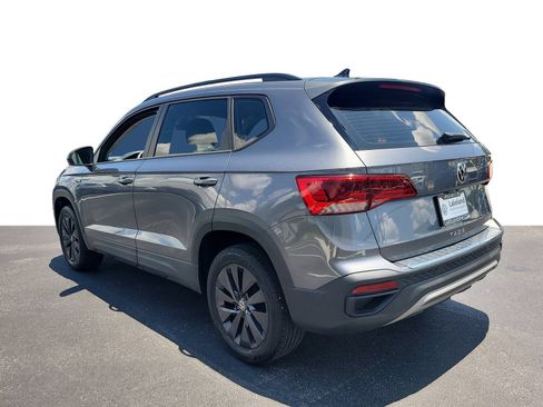 Used 2023 Volkswagen Taos S w/ Driver Assistance Package FWD image 4