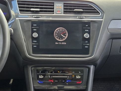 Certified 2024 Volkswagen Tiguan SE w/ Panoramic Sunroof Package FWD image 16