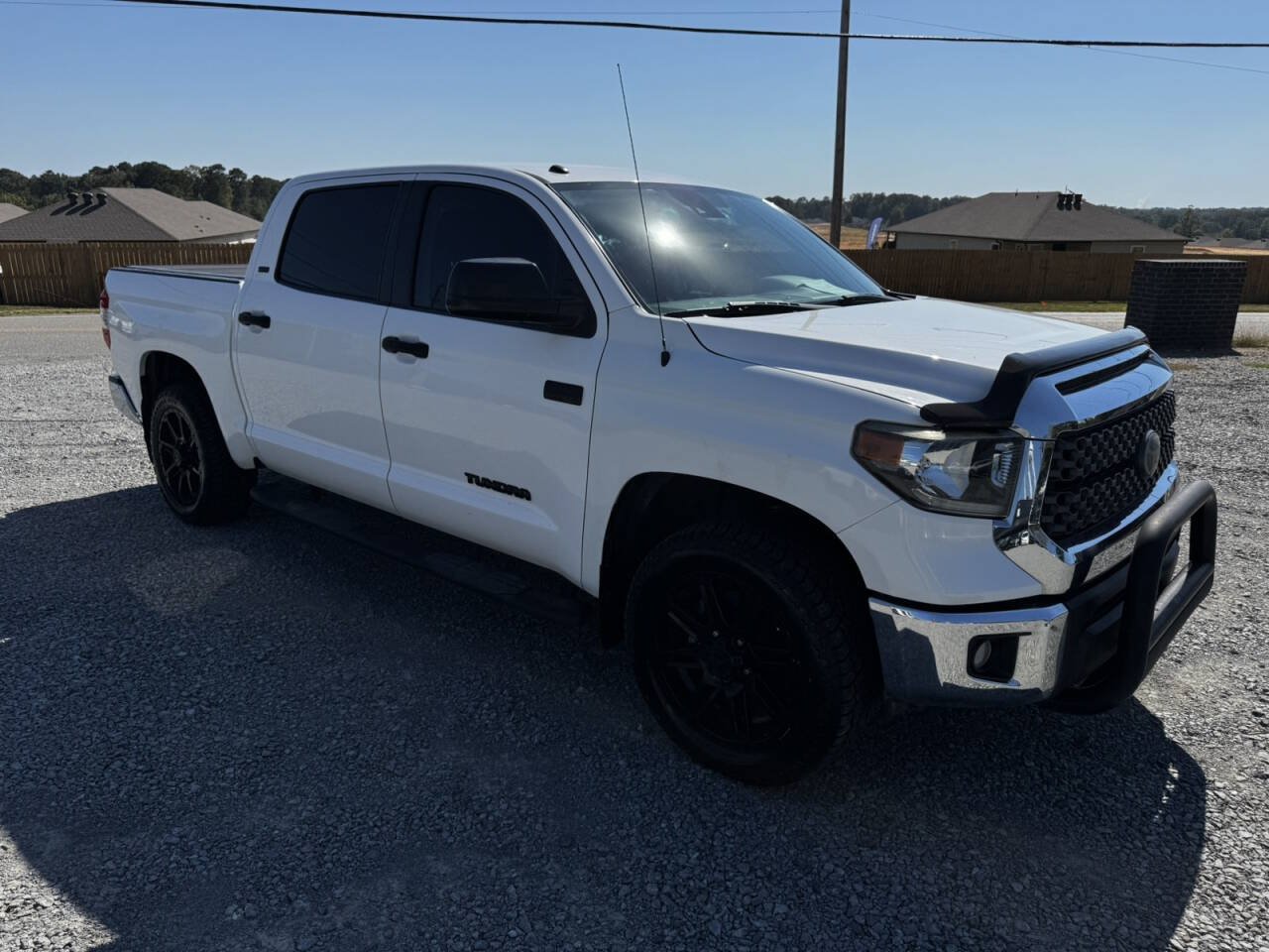 Used 2019 Toyota Tundra SR5 w/ SR5 Upgrade Package AWD/4WD image 3
