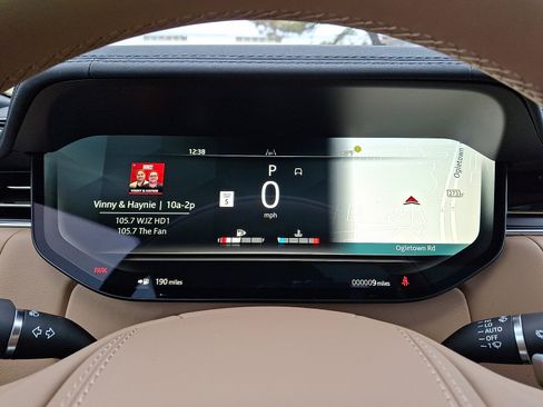 New 2026 Land Rover Range Rover Long Wheelbase SE image 7