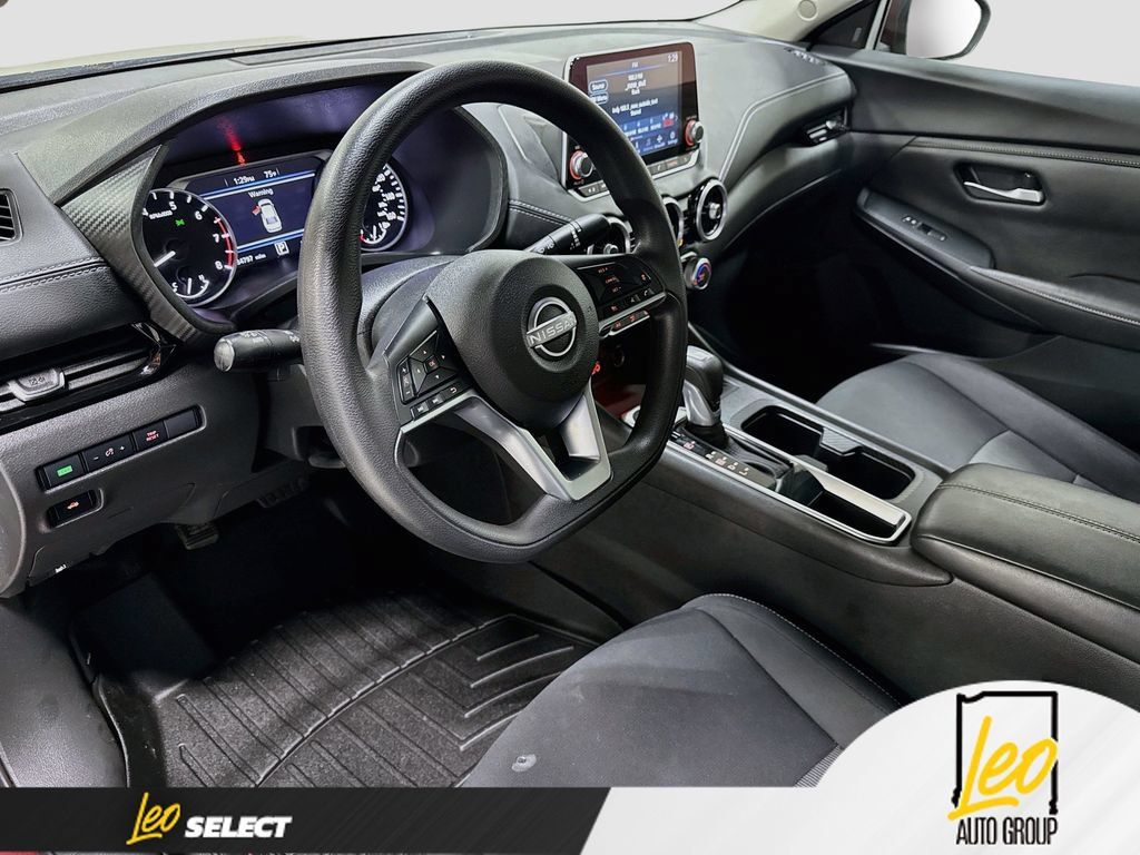 Used 2024 Nissan Sentra SV FWD image 12