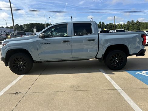 Certified 2025 Chevrolet Colorado W/T w/ WT Custom Package RWD image 9