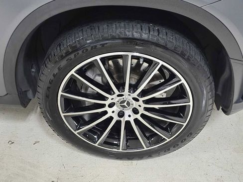 Certified 2022 Mercedes-Benz GLC 300 4MATIC Coupe image 9