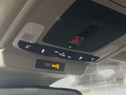Used 2025 Honda Accord LX image 11