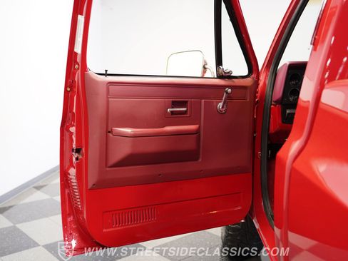 Used 1987 Chevrolet C/K Truck 1500 AWD/4WD image 38