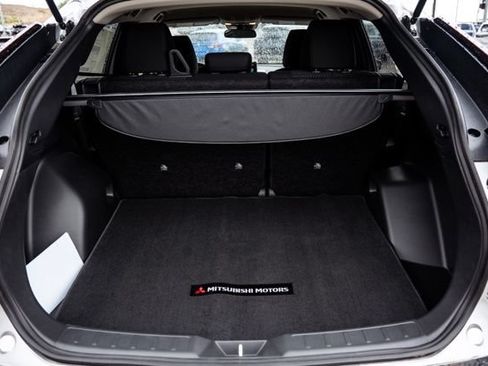 New 2026 Mitsubishi Eclipse Cross LE AWD/4WD image 9
