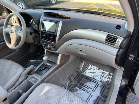 Used 2010 Subaru Forester 2.5X Premium w/ Popular Equipment Group 7B AWD/4WD image 29