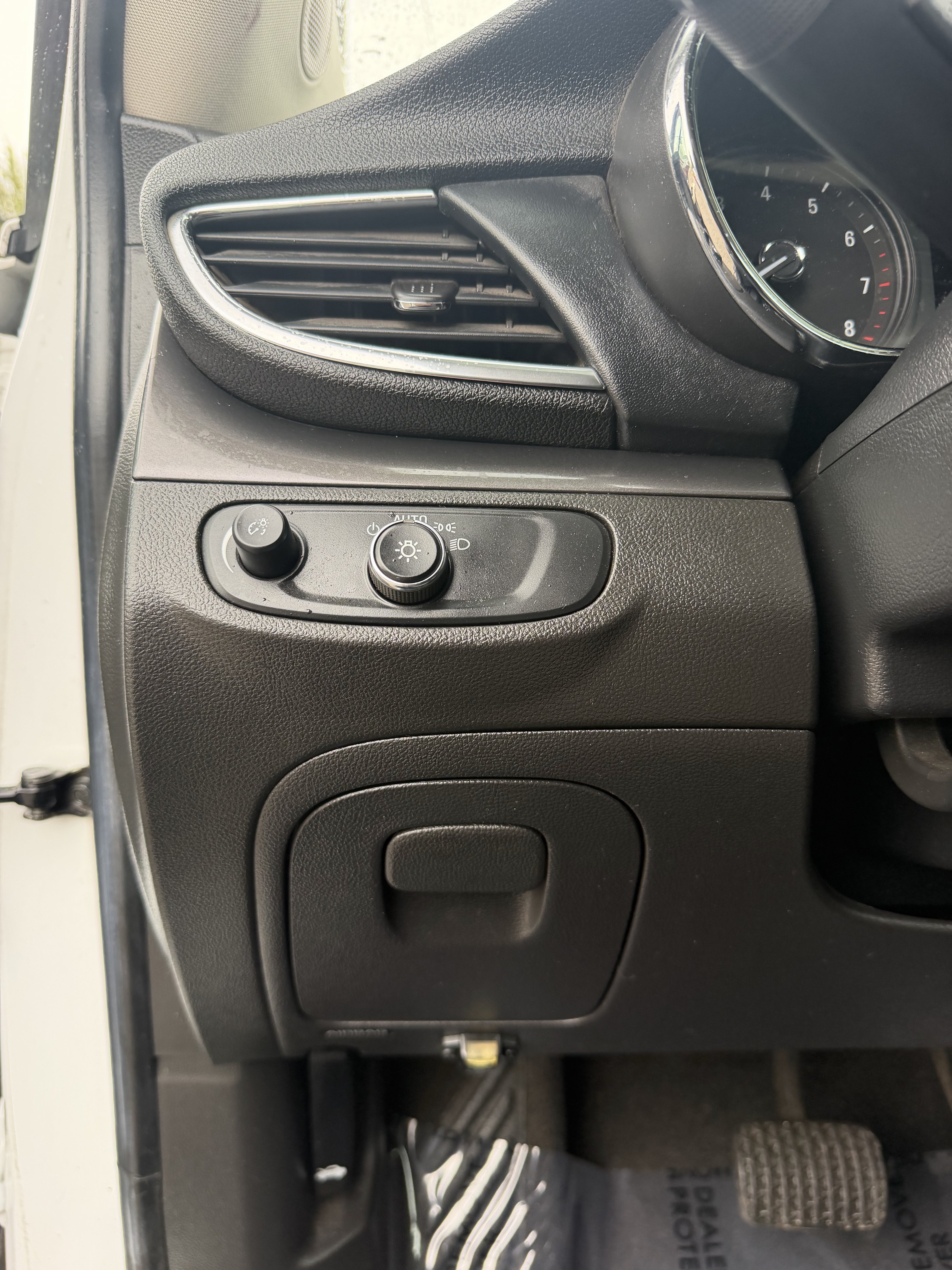 Used 2017 Buick Encore Preferred FWD image 23