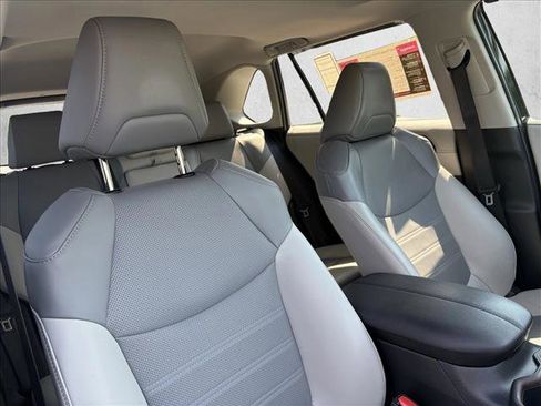 Used 2025 Toyota RAV4 Limited FWD image 24