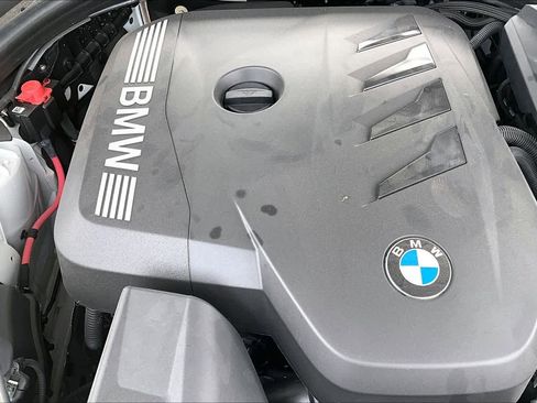 Used 2025 BMW 530i w/ Premium Package image 30