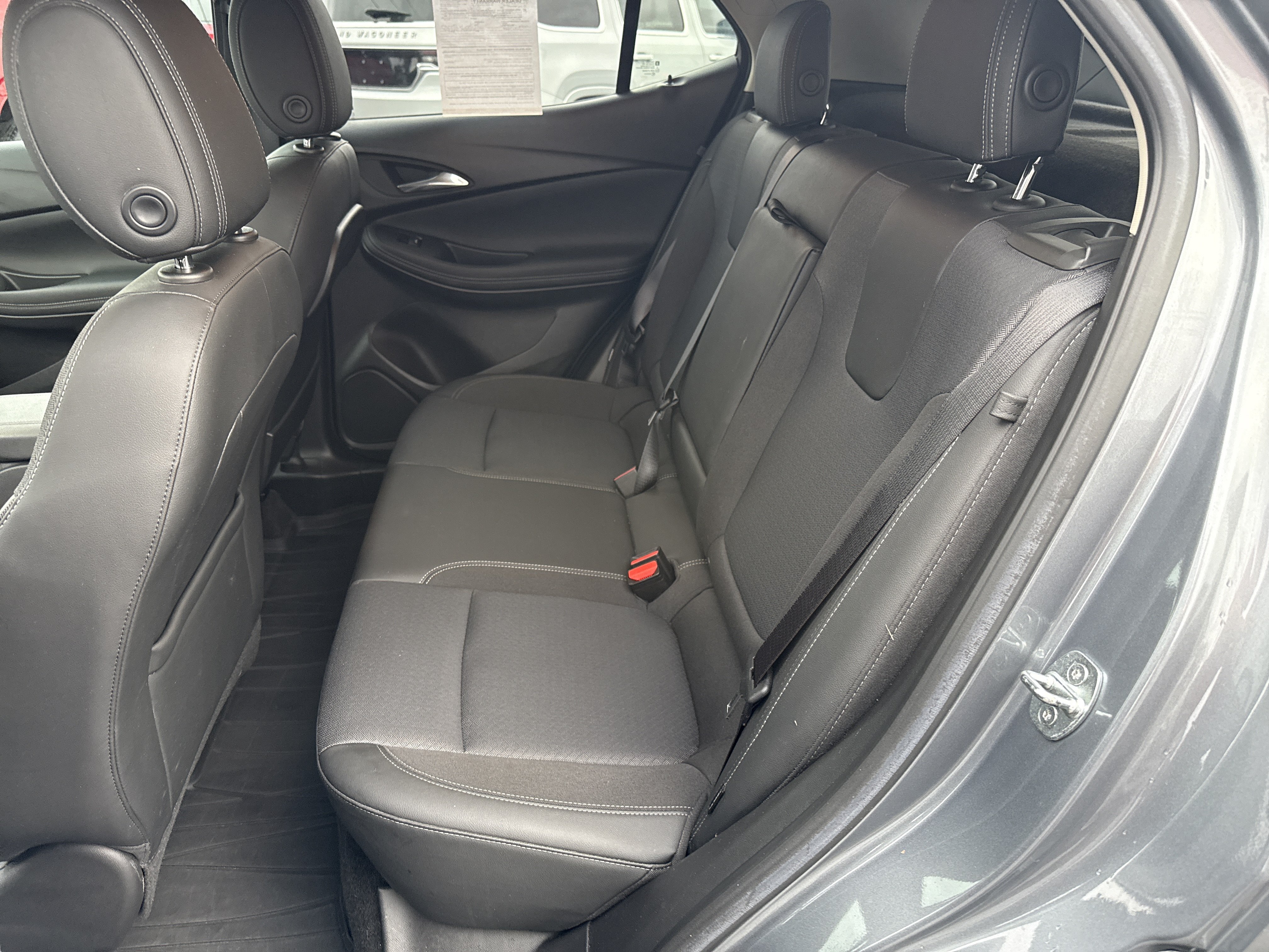 Used 2022 Buick Encore GX Select w/ Sport Touring Package FWD image 25