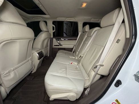 Used 2016 Lexus GX 460 image 22