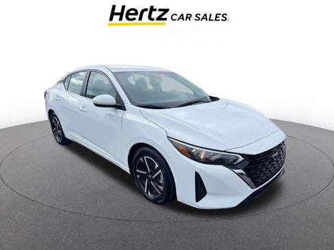 Used 2025 Nissan Sentra SV image 1