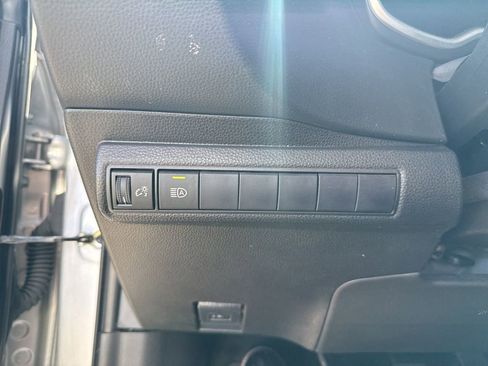 Used 2022 Toyota Corolla XSE image 21