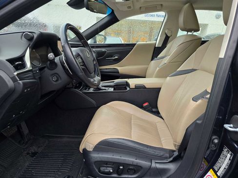 Used 2019 Lexus ES 300h image 20