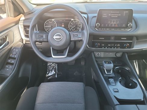 Certified 2023 Nissan Rogue SV image 4