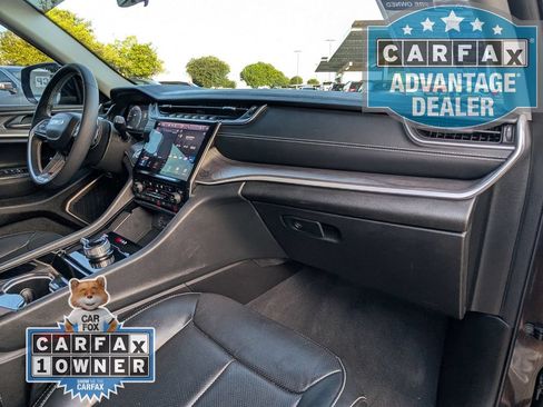 Used 2023 Jeep Grand Cherokee Limited w/ Luxury Tech Group II AWD/4WD image 28